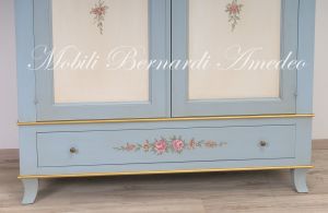 Classic style solid wood cabinet with hand lacquered and decorated finish