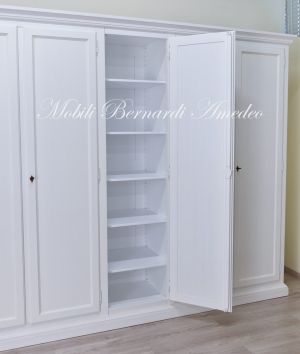 Armadio classico in legno massello da 3 metri 5 ante con cassettiera finitura colore bianco anticato