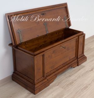 Cassapanca in legno massello di noce stile classico con lunghezza 120 cm