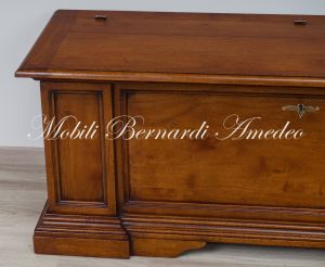 Classic style chest made of solid walnut wood, length 140 cm