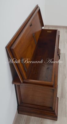 Classic style chest made of solid walnut wood, length 140 cm