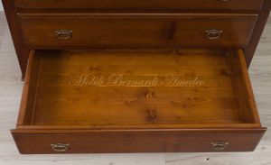 Cassettiera stile classico veneto con 5 cassetti realizzata in legno massello di noce