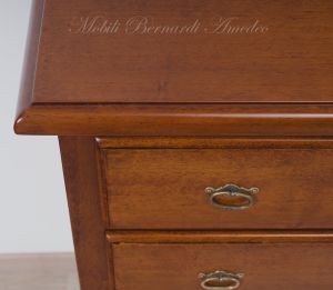 Cassettiera stile classico veneto con 5 cassetti realizzata in legno massello di noce