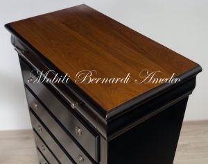 Cassettiera settimanale stile Luigi Filippo con finitura colore nero anticato e tinta noce
