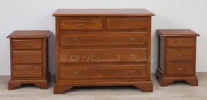 Cassettone stile classico veneto costruito artigianalmente in legno massello di noce con intarsio