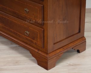 Cassettone stile classico veneto costruito artigianalmente in legno massello di noce con intarsio