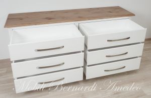 Cassettone doppio in legno massello con 6 cassetti colore bianco e legno chiaro