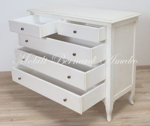 Classic style chest of drawers handcrafted in solid wood and lacquered in antique white
