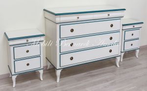 Classic style solid wood chest of drawers, Italian artisan production with colored and personalized finish