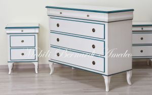 Classic style solid wood chest of drawers, Italian artisan production with colored and personalized finish