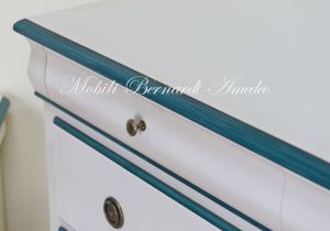 Classic style solid wood chest of drawers, Italian artisan production with colored and personalized finish