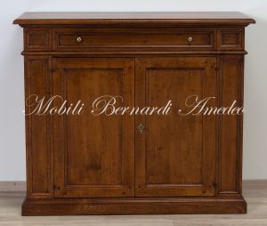 Credenza in legno massello di noce con 2 ante e 1 cassetto stile arte povera