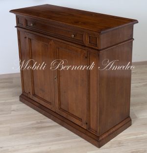 Credenza in legno massello di noce con 2 ante e 1 cassetto stile arte povera
