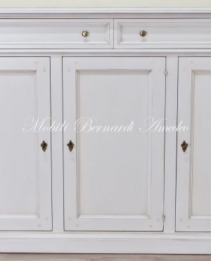 Solid wood sideboard with white lacquered finish