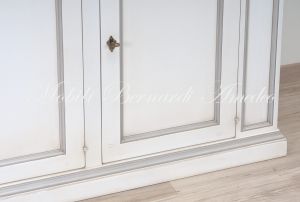 Arte Povera sideboard with 3 doors in solid wood with lacquered finish