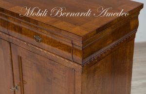 Sideboard handmade in Italy in national walnut wood with 3 doors and 3 drawers in classic style