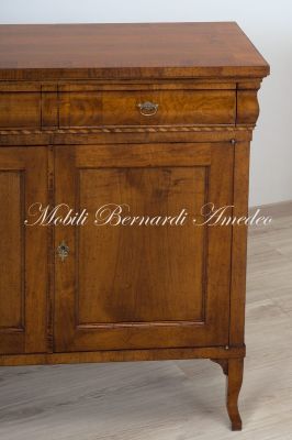 Sideboard handmade in Italy in national walnut wood with 3 doors and 3 drawers in classic style