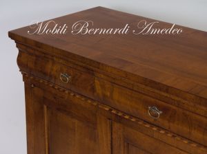 Handmade sideboard in classic style national walnut wood with 4 doors and 2 shaped drawers with inlay