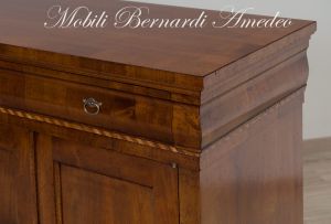 Handmade sideboard in classic style national walnut wood with 4 doors and 2 shaped drawers with inlay