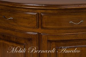 Credenza artigianale classica da soggiorno in noce massiccio scantonata