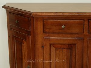 Credenza veneta scantonata in legno massiccio di noce lunghezza cm 160