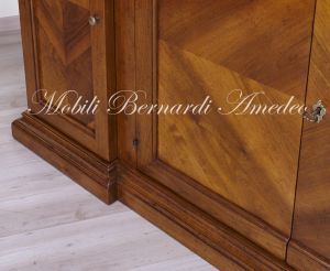 Classic living room sideboard made of solid walnut wood measuring 190 cm