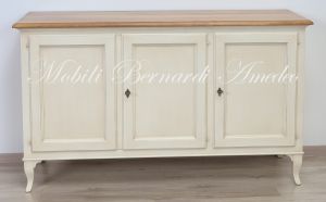 Credenza in legno massello da 160 cm di lunghezza con top in noce nazionale finitura laccata bianco avorio