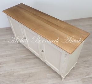 Credenza in legno massello da 160 cm di lunghezza con top in noce nazionale finitura laccata bianco avorio