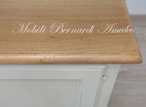 Credenza in legno massello da 160 cm di lunghezza con top in noce nazionale finitura laccata bianco avorio