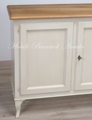 Credenza in legno massello da 160 cm di lunghezza con top in noce nazionale finitura laccata bianco avorio