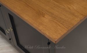 Mobile basso da soggiorno con 3 ante in legno massello finitura nero anticato e rovere