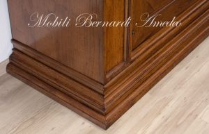Classic sideboard, Italian production in walnut wood with inlaid doors