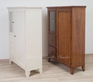 Mobili dispensa stile rustico - country costruiti in legno massello con finitura verniciata tinta legno oppure laccata