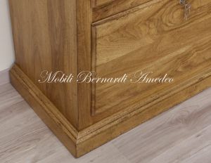 Showcase for rifles made of solid walnut wood, classic style, light color finish