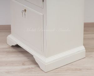 Fuciliera in legno massello stile classico con 1 anta con vetro e finitura colore bianco anticato