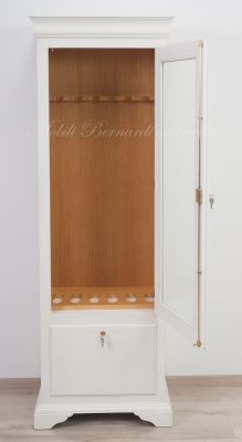 Fuciliera in legno massello stile classico con 1 anta con vetro e finitura colore bianco anticato
