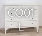 Chest of drawers in antique white lacquered wood Chest of drawers in antique white lacquered wood