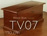 Cassapanca porta Tv semplice in noce massello da 130 cm