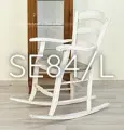 Dondolo fatto a mano in legno decapato bianco