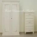 Armadietto e settimanale laccati con decori