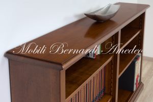 Libreria stile classico in legno di noce bassa con ripiani spostabili
