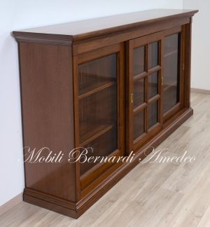 Credenza in legno con 3 ante scorrevoli a vetro finitura classica tinta noce