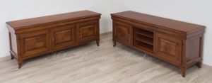 Credenza bassa da soggiorno in legno massiccio stile classico per Tv