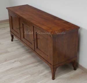 Credenza bassa in stile classico costruita con legno antico di noce nazionale 3 ante adatta come mobile Tv da soggiorno