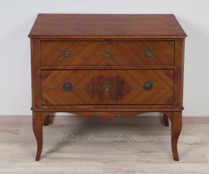 Antique restored cherry chest of drawers with 2 drawers