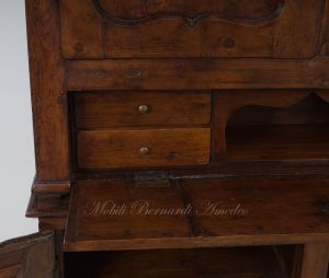Credenza dispensa antica con alzata, ante e ribalta