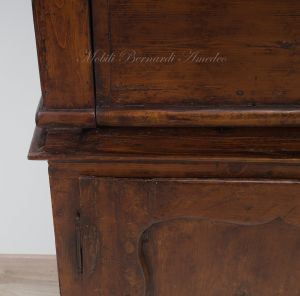 Credenza dispensa antica con alzata, ante e ribalta