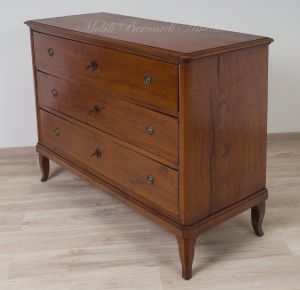 Restored antique chest of drawers in walnut wood with 3 lockable drawers