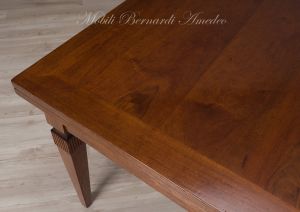 Tavolo stile classico in legno massello allungabile con prolunghe estraibili