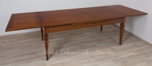 Tavolo stile classico in legno massello allungabile con prolunghe estraibili